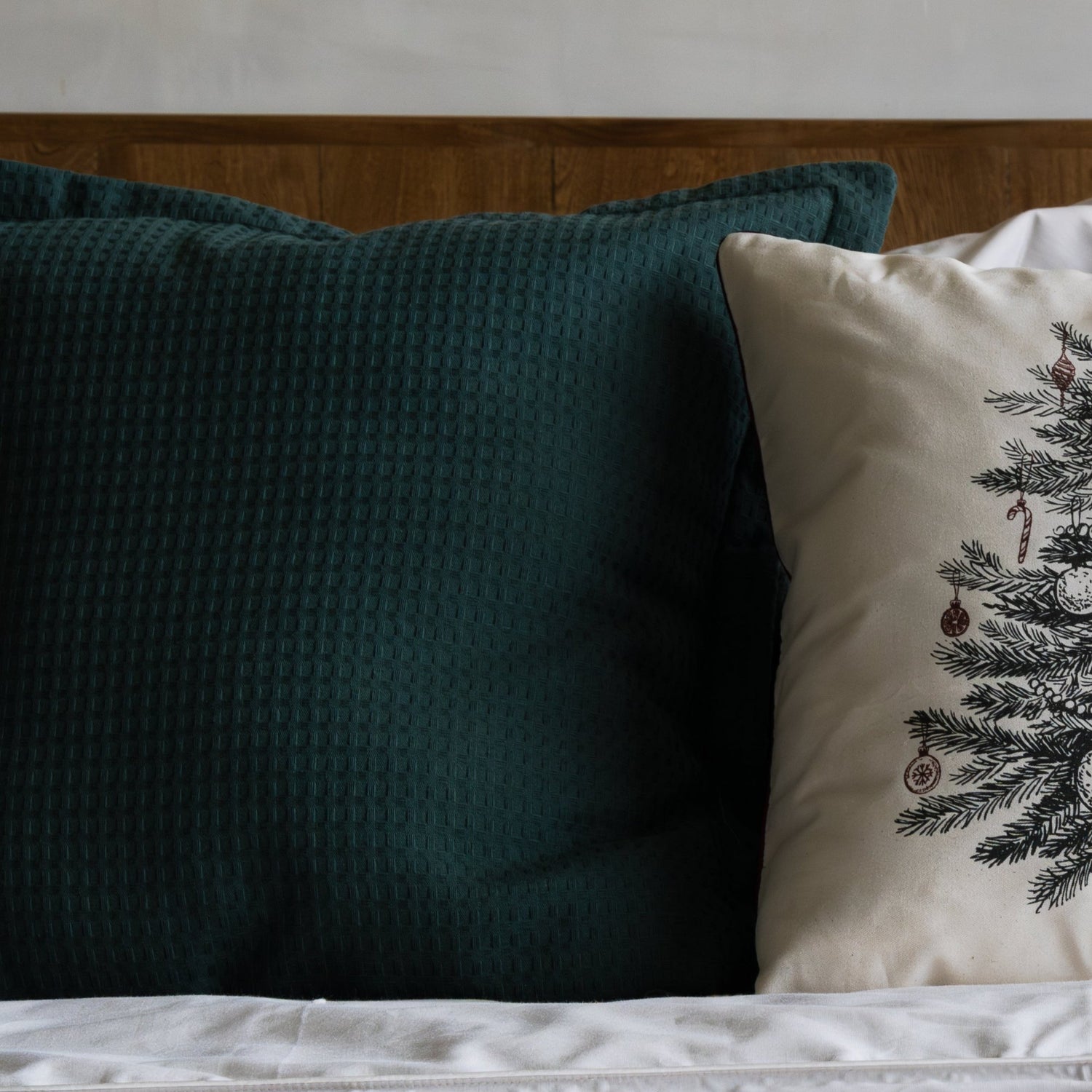 Funda piquet para cojín con pestañas Verde