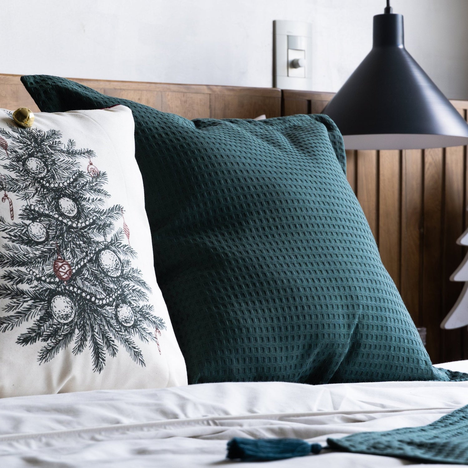 Funda piquet para cojín con pestañas Verde