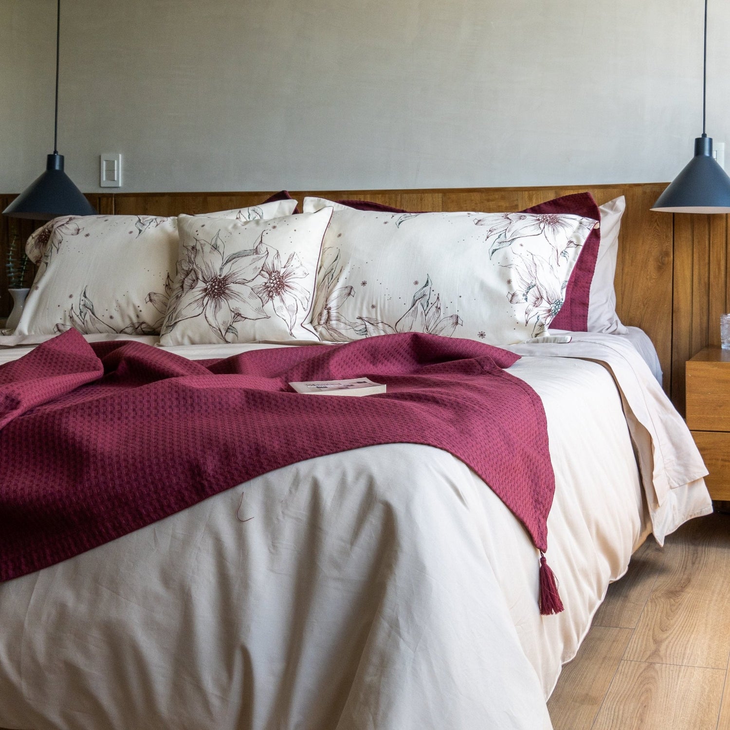 Juego x2 fundas para almohada navideñas poinsetias