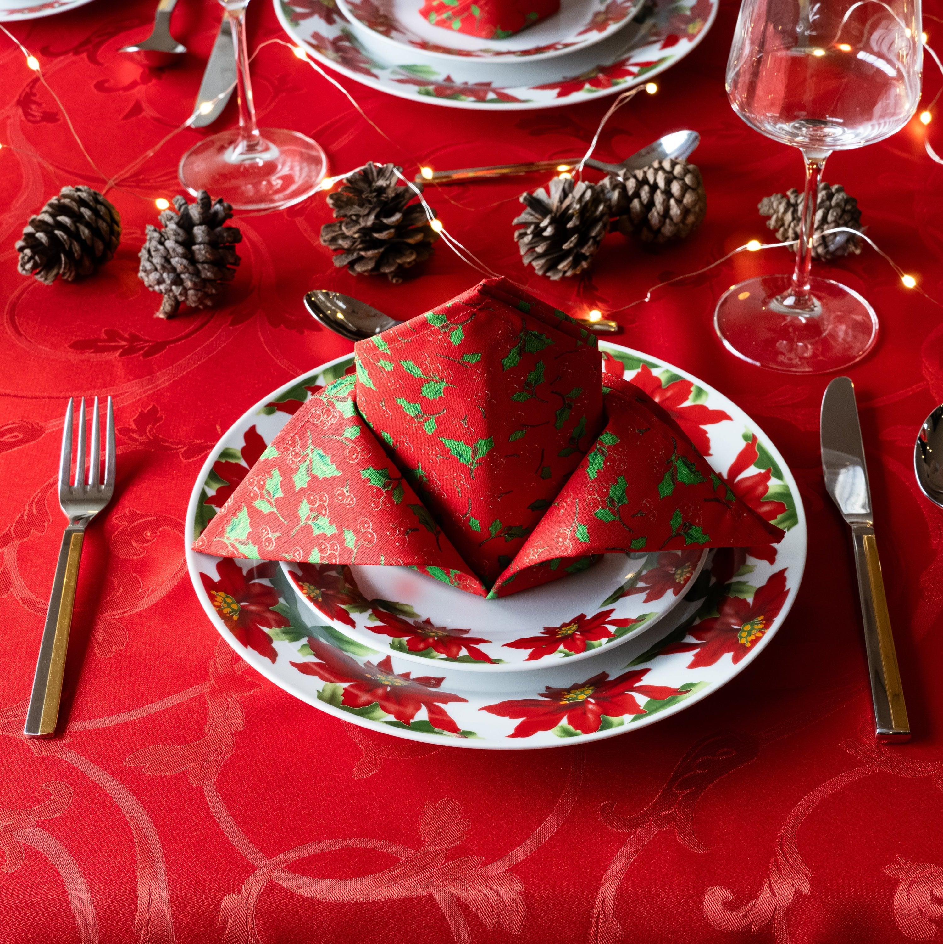 Juego x2 servilletas de tela navideñas Muerdagos Roja