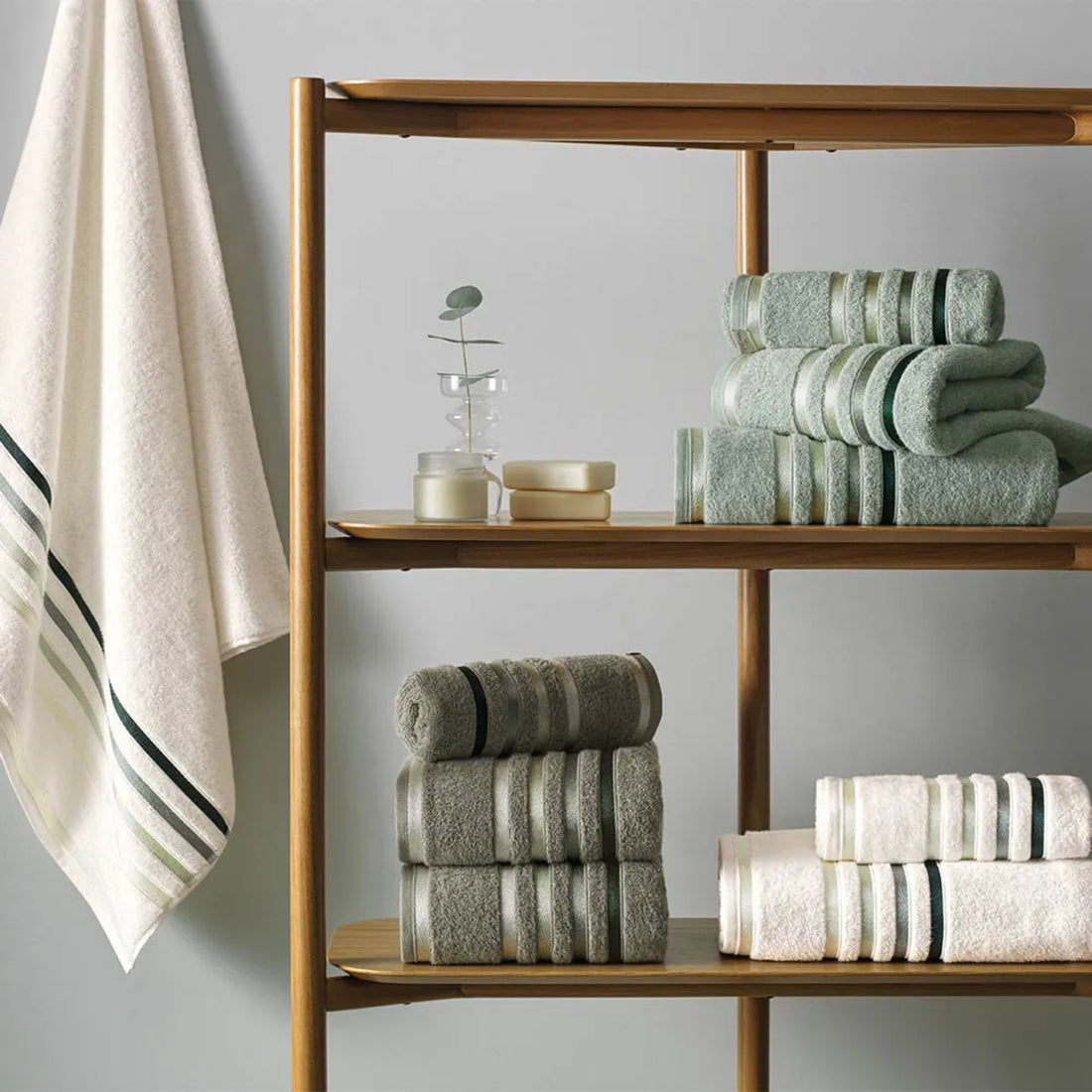 Toalla de baño Lumina 100% algodón 500 gr/m2 Ivory Verde