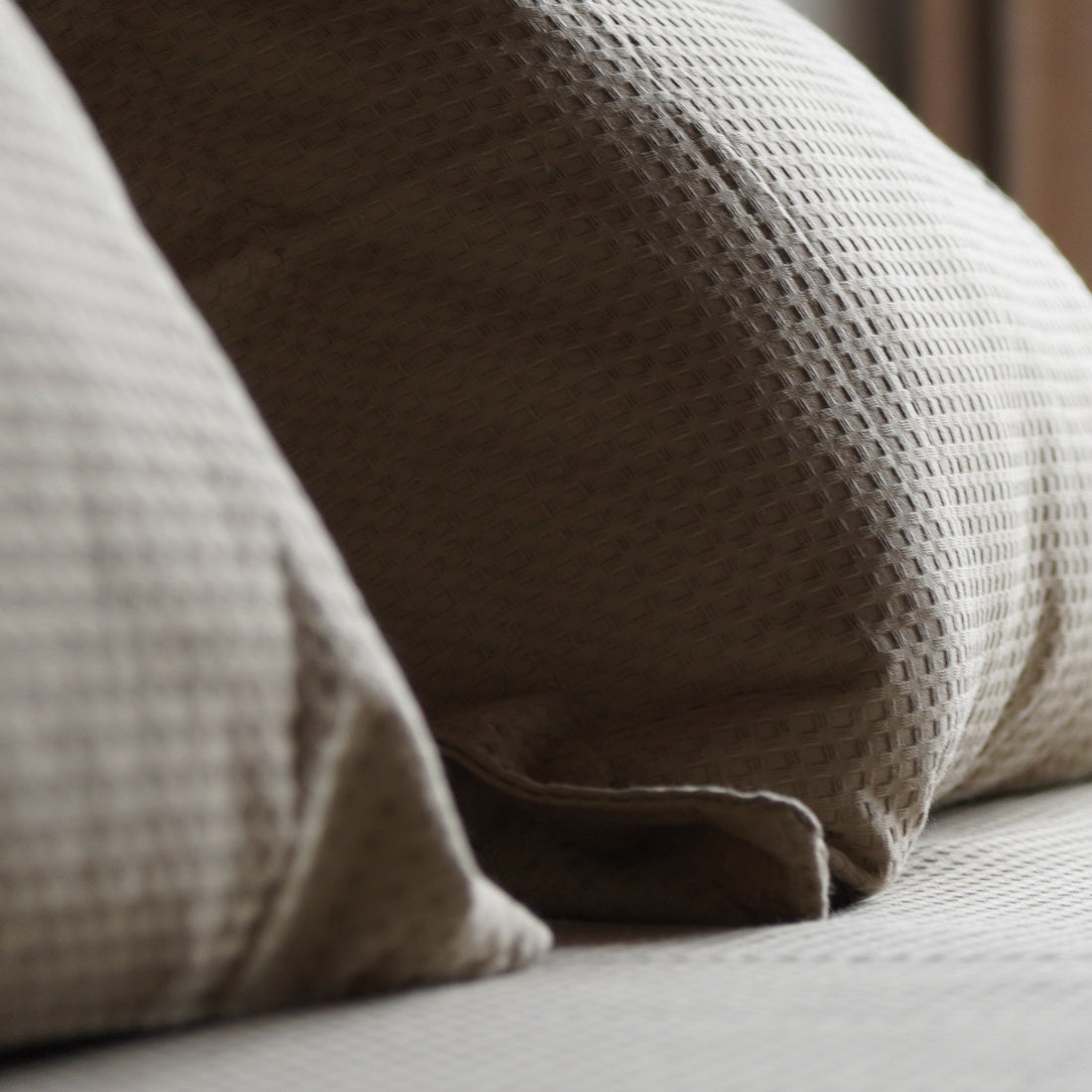 Juego de colcha Génova Piquet 100% algodón (tipo waffle) color Beige