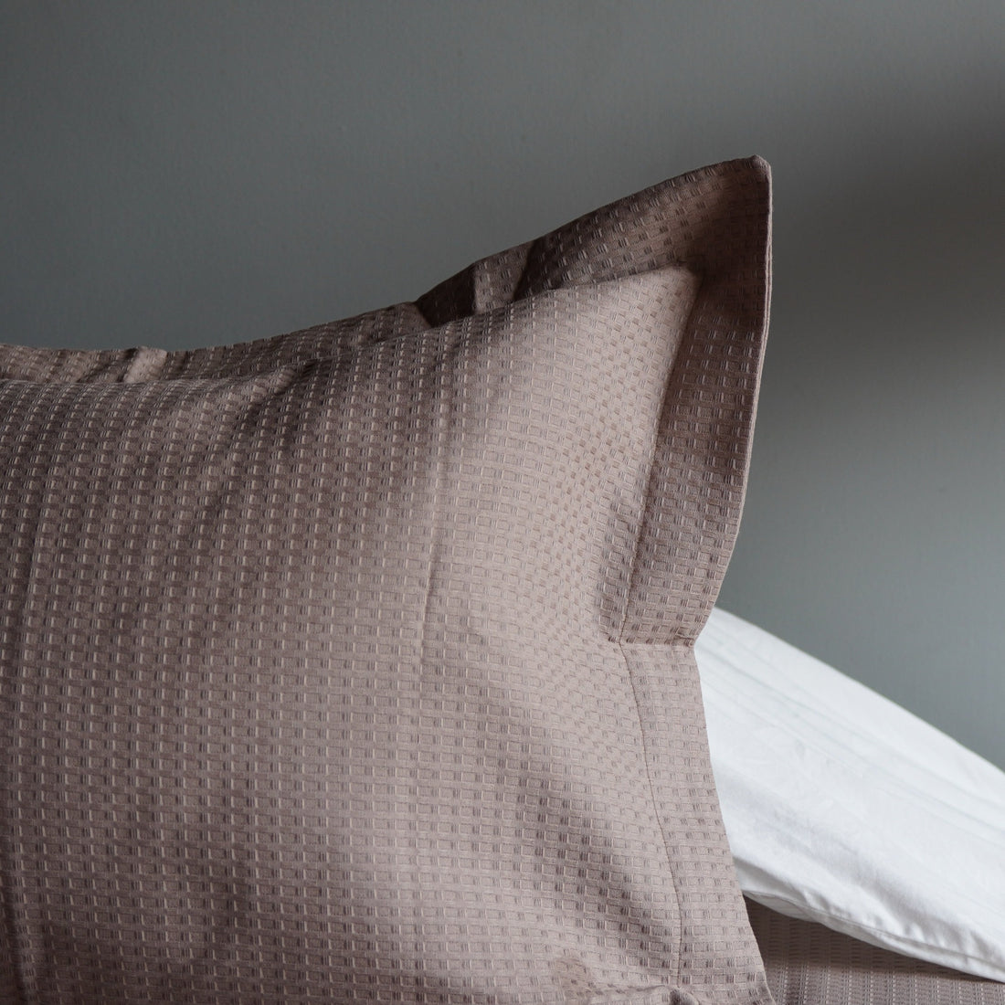 Juego de colcha Génova Piquet 100% algodón (tipo waffle) color Taupe