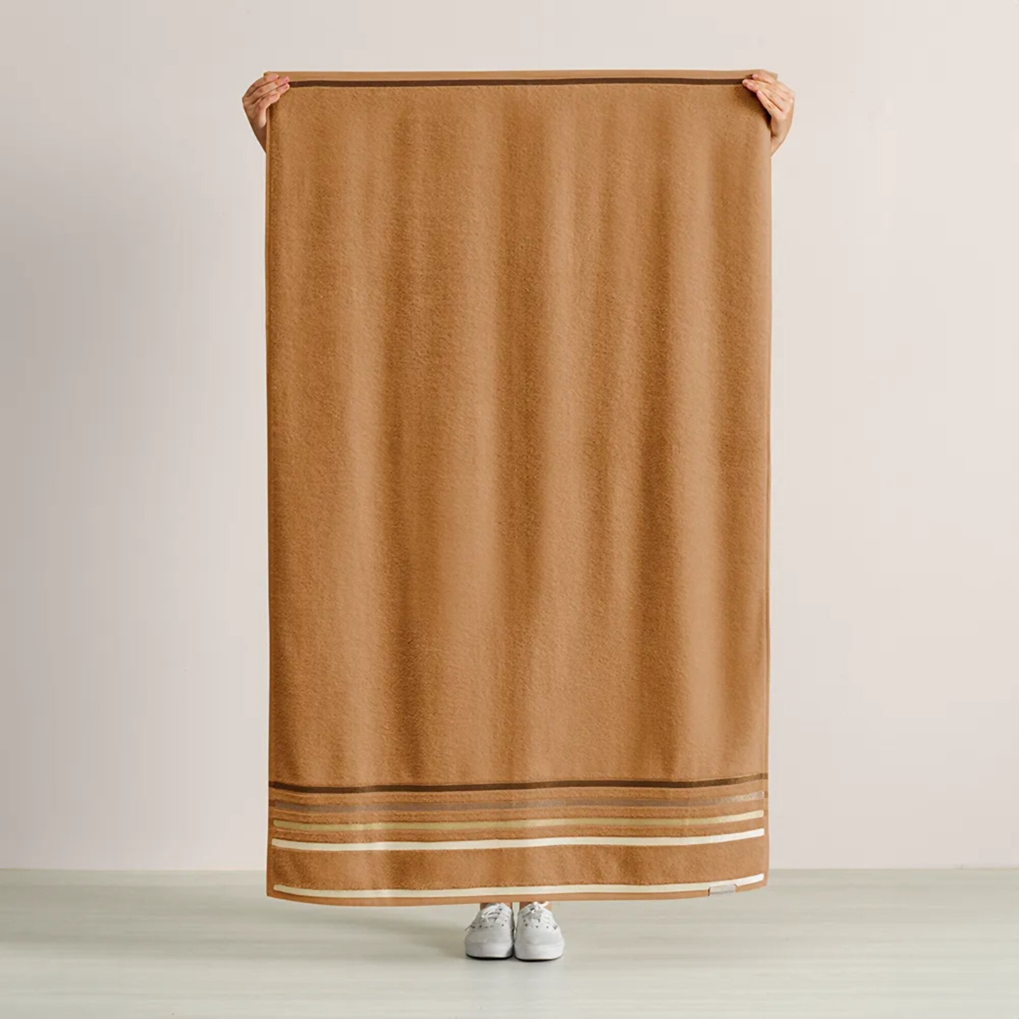 Toalla de baño Lumina 100% algodón 500 gr/m2 Avellana