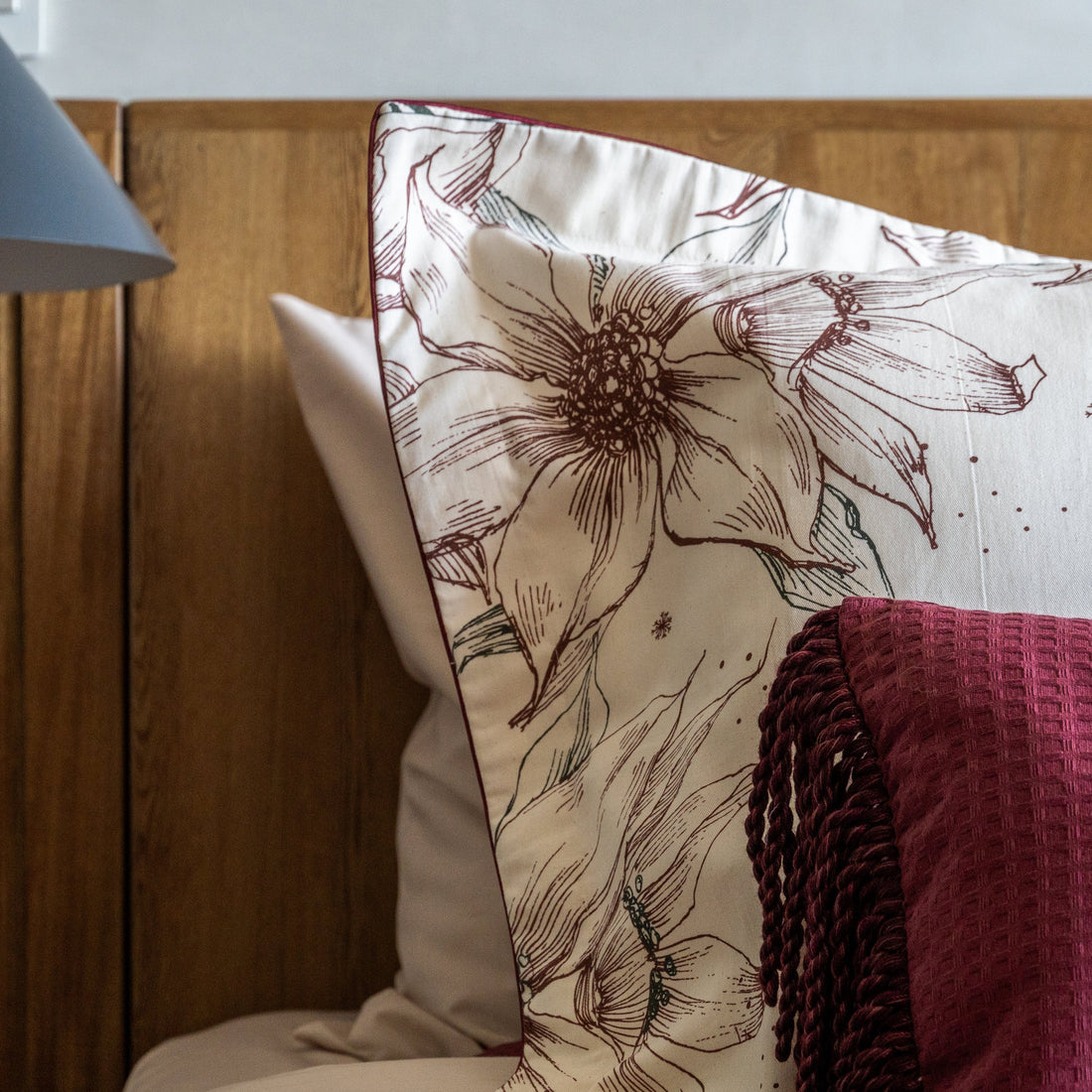 Juego x2 fundas para almohada navideñas poinsetias