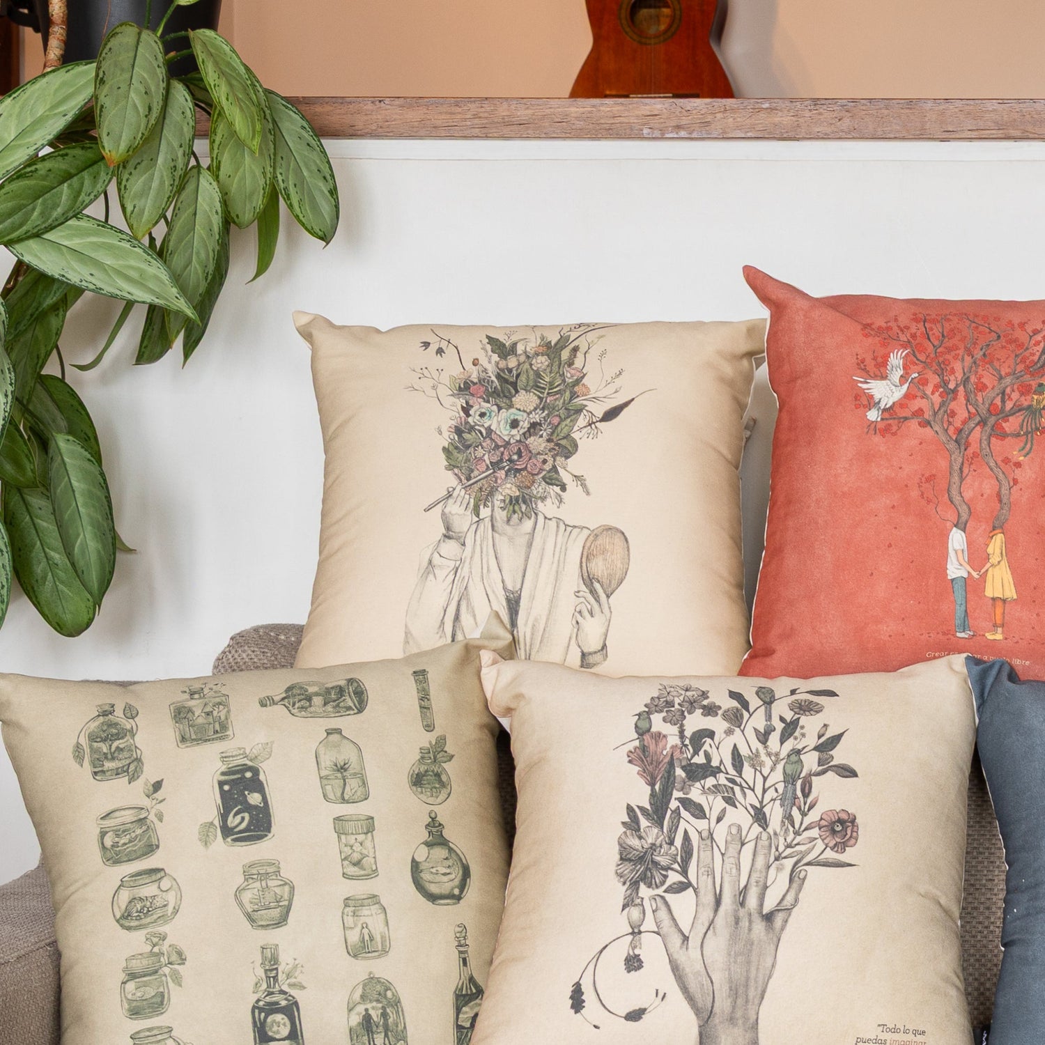 Funda Cojin Cuadrada Ilustrada Mujer Flores By Leen