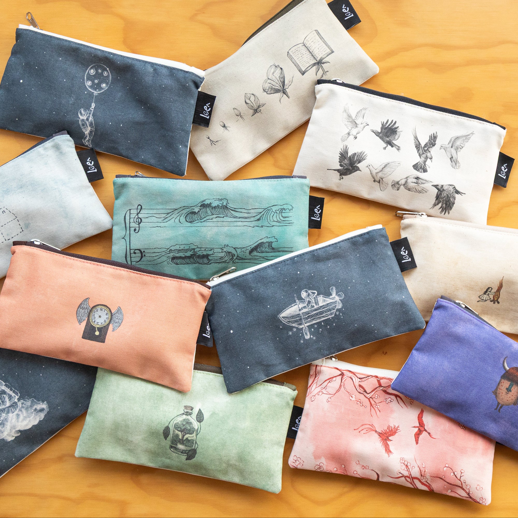 Mini Cartuchera Ilustrada Amor Rojo By Leen