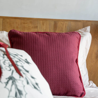 Funda piquet para cojín con cordón Vinotinto