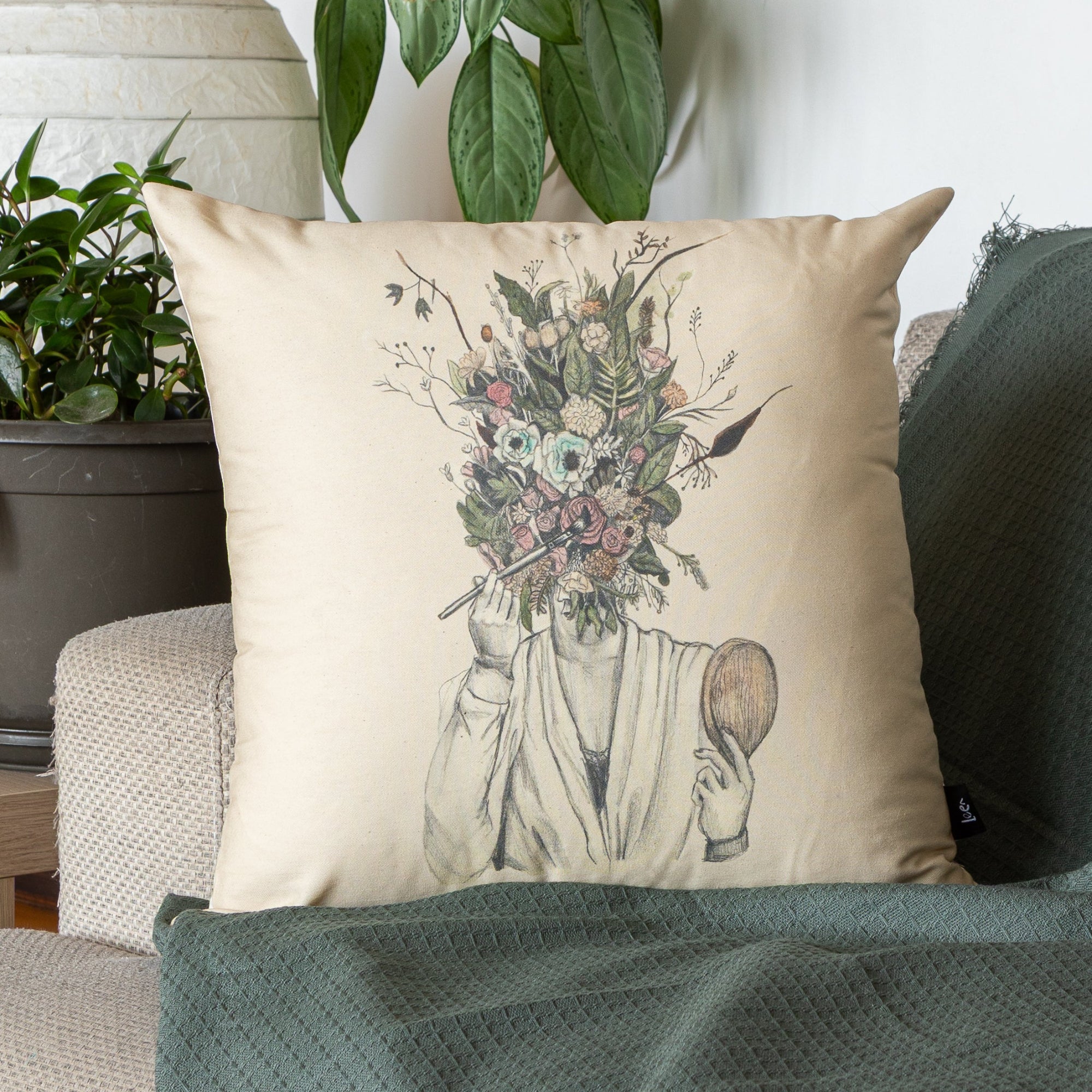 Funda Cojin Cuadrada Ilustrada Mujer Flores By Leen