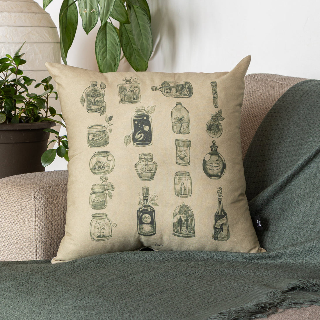 Funda Cojin Cuadrada Ilustrada Recipientes By Leen