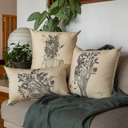 Funda Cojin Rectangular Ilustrada Manos Flores By Leen