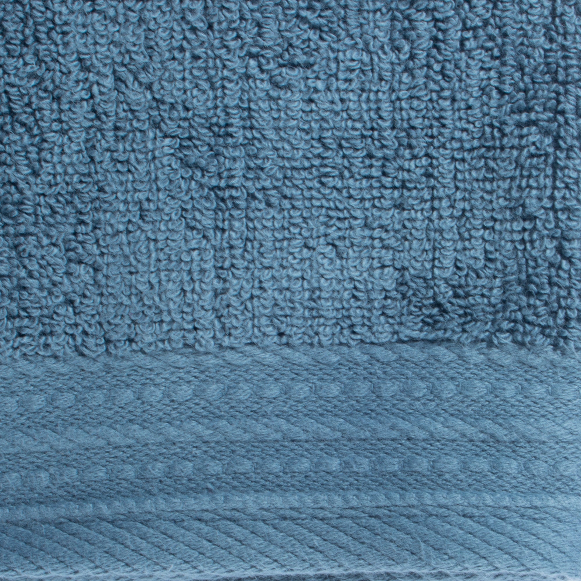 Toalla de baño Imperial 100% algodón 450 gramos azul báltico