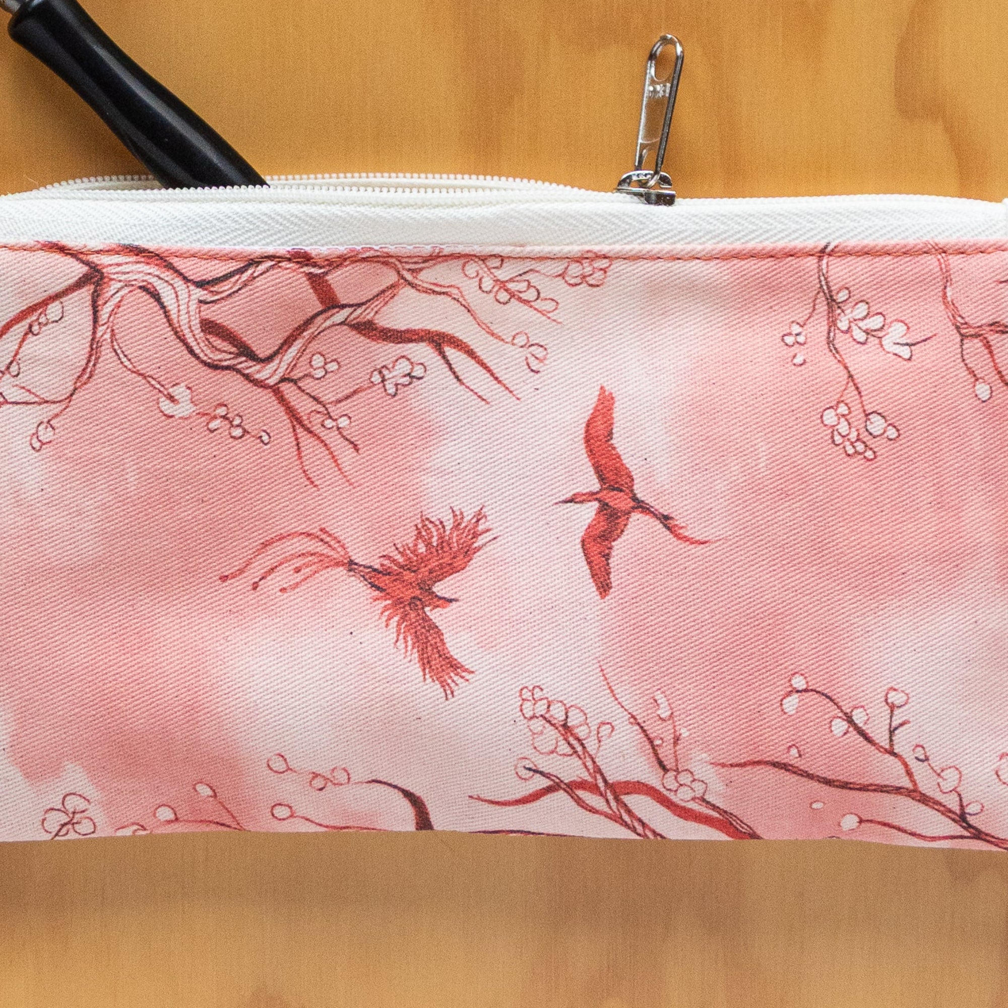 Mini Cartuchera Ilustrada Amor Rojo By Leen