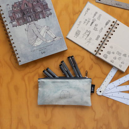 Mini Cartuchera Ilustrada Casa By Leen