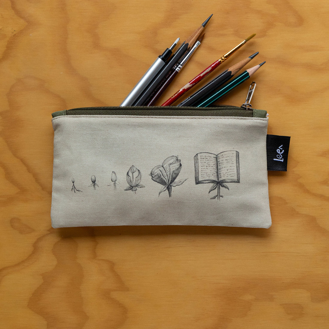 Mini Cartuchera Ilustrada Jardin Interior By Leen