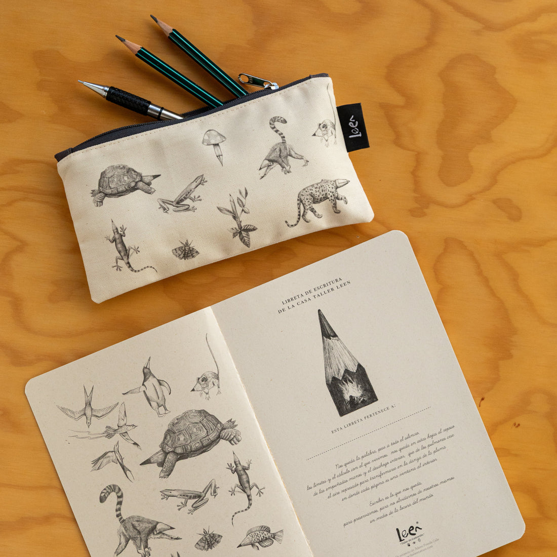 Mini Cartuchera Ilustrada Lapiz Animales By Leen
