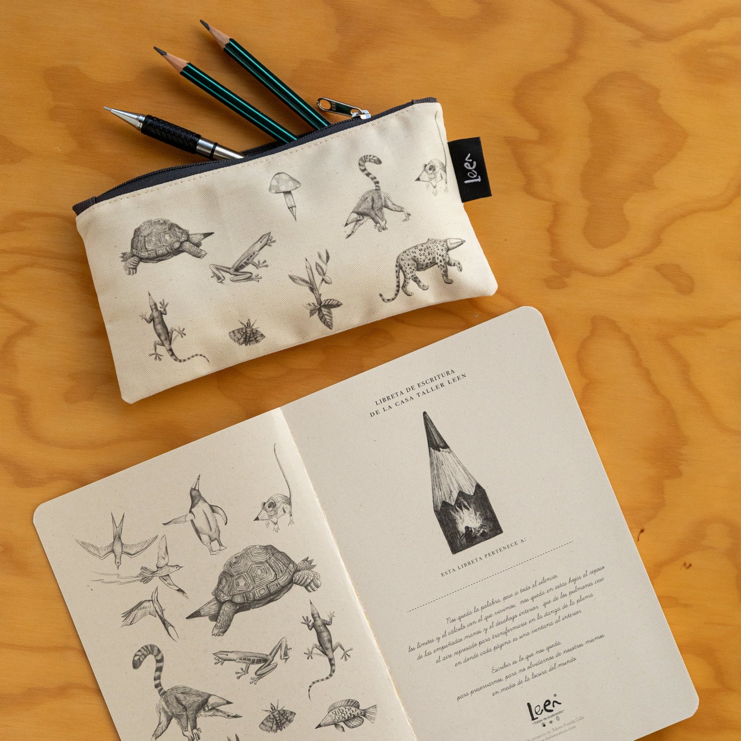 Mini Cartuchera Ilustrada Lapiz Animales By Leen