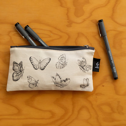 Mini Cartuchera Ilustrada Lapiz Mariposas By Leen