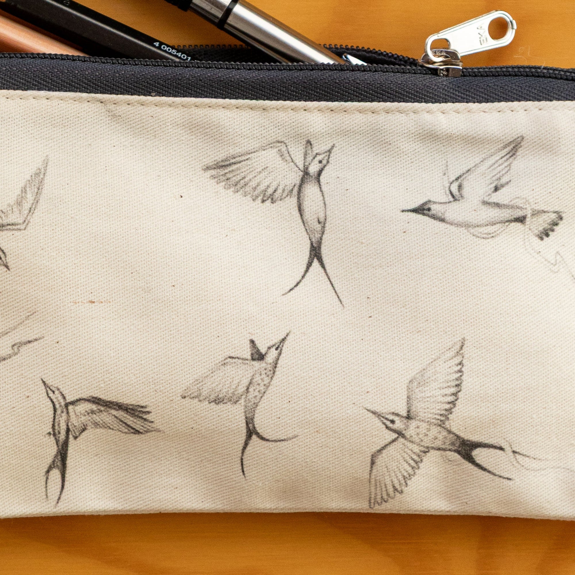 Mini Cartuchera Ilustrada Lapiz Pajaros By Leen