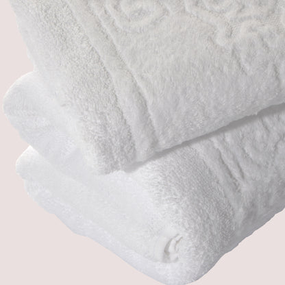 Toalla de baño Sativa 100% algodón 500 gramos blanca